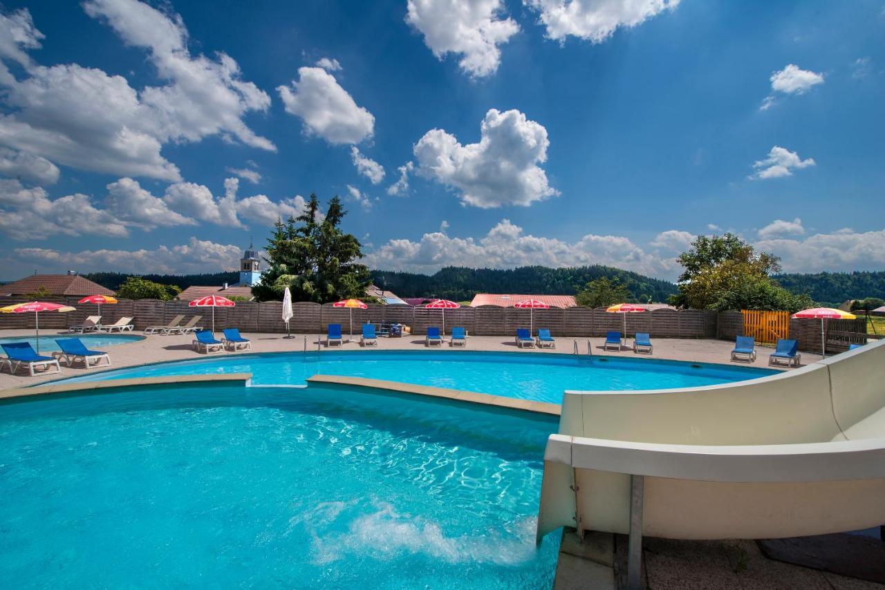 NanchezLes Loges Du Jura 4 Etoilesアパートメント エクステリア 写真